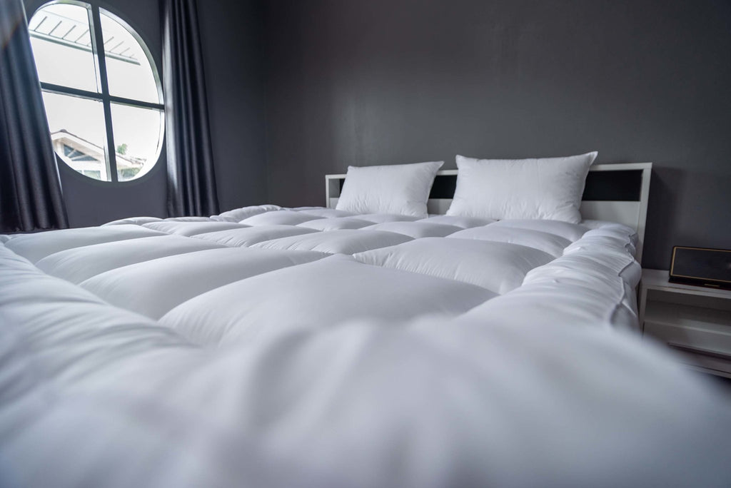 What's The Difference Between Pillow Top And Plush Mattresses?